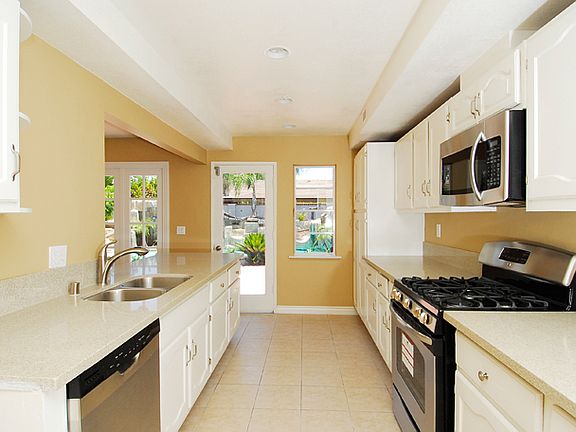 2nd image of 814 S Courson Dr
