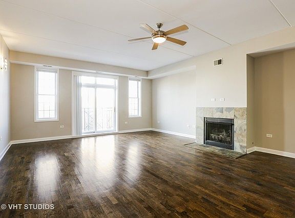 2nd image of 1903 W Diversey Pkwy APT 302