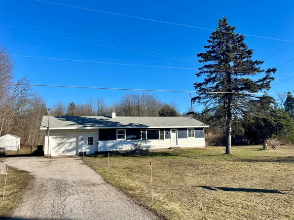 4988 S Brooks Rd, Fruitport, MI 49415