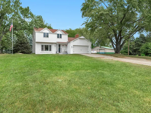 10219 Jordan River Dr SE, Alto, MI 49302
