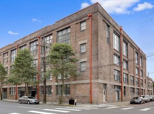 1111 S Peters St APT 212, New Orleans, LA 70130