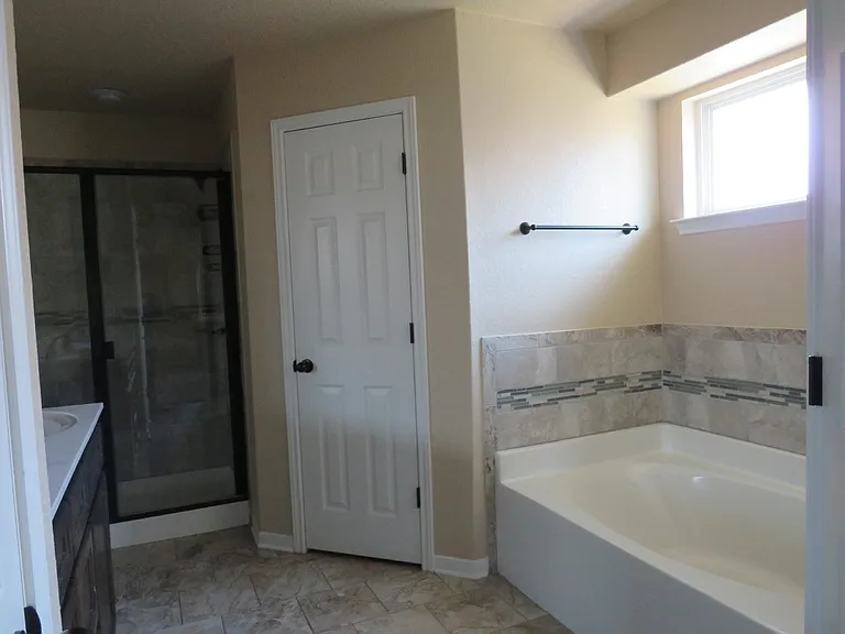 6601 Morganite Ln — Photo 9