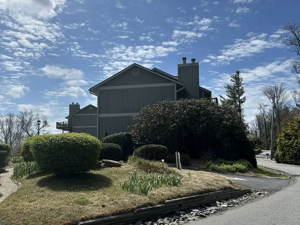464 Windswept Dr, Asheville, NC 28801
