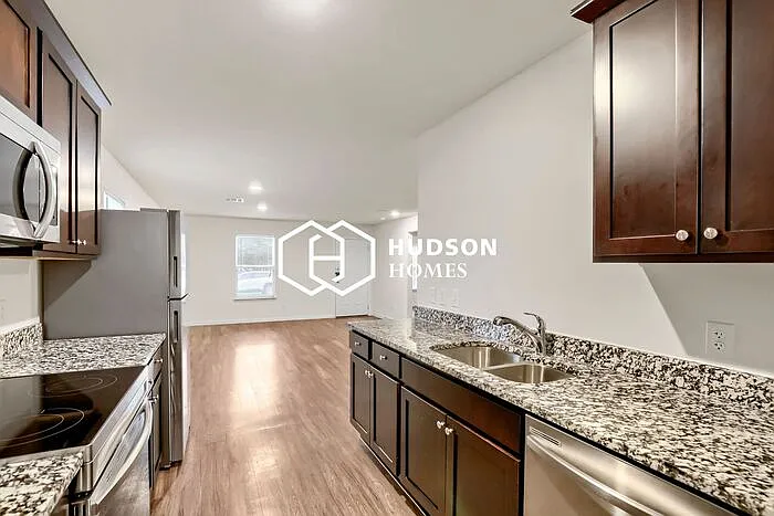 509 S 16th St — Photo 7