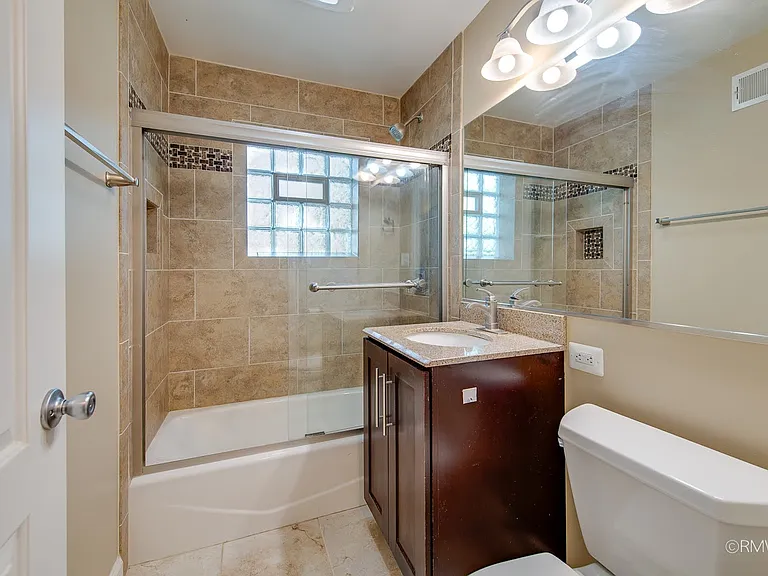 32 N Main St #1S — Photo 12
