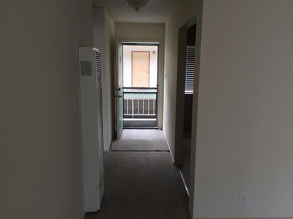 4th image of 736 Smalley Ave APT 2