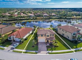 4106 Raffia Dr, Naples, FL 34119