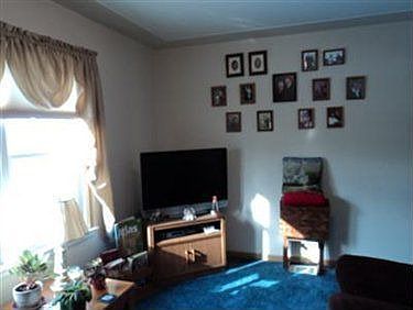 4th image of 786 Elyria Ave