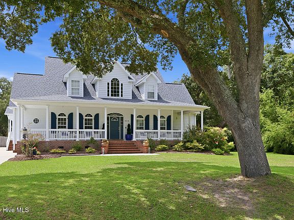 2nd image of 222 Yacht Club Drive