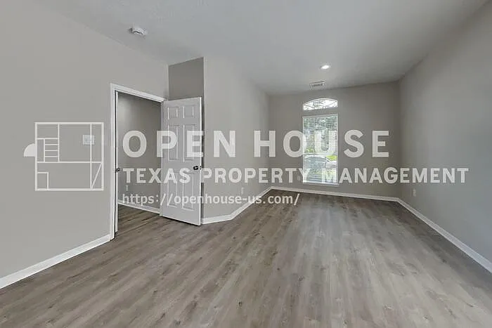 14918 Laytham Ln — Photo 10