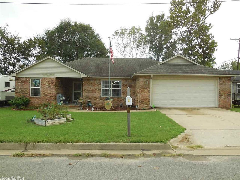 1st image of 2 Sparrow Ct