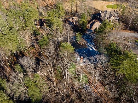 3rd image of 1801 Cedar Dr