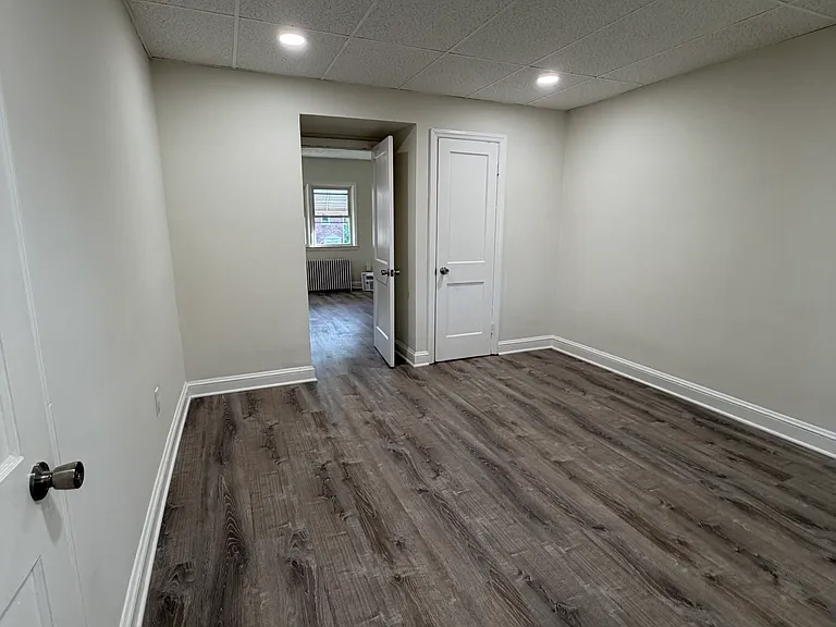 2910 Clearview Ave — Photo 7