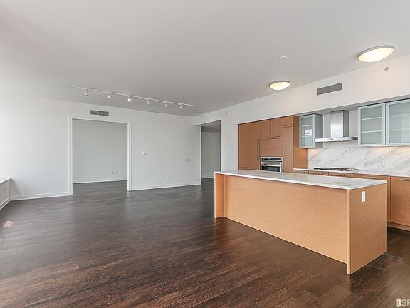 5th image of 301 Mission St APT 38D