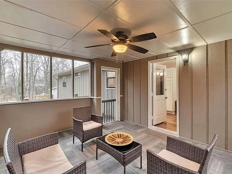 4145 Dustin Dr — Photo 12