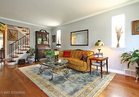 3rd image of 5117 Sherwin Ave