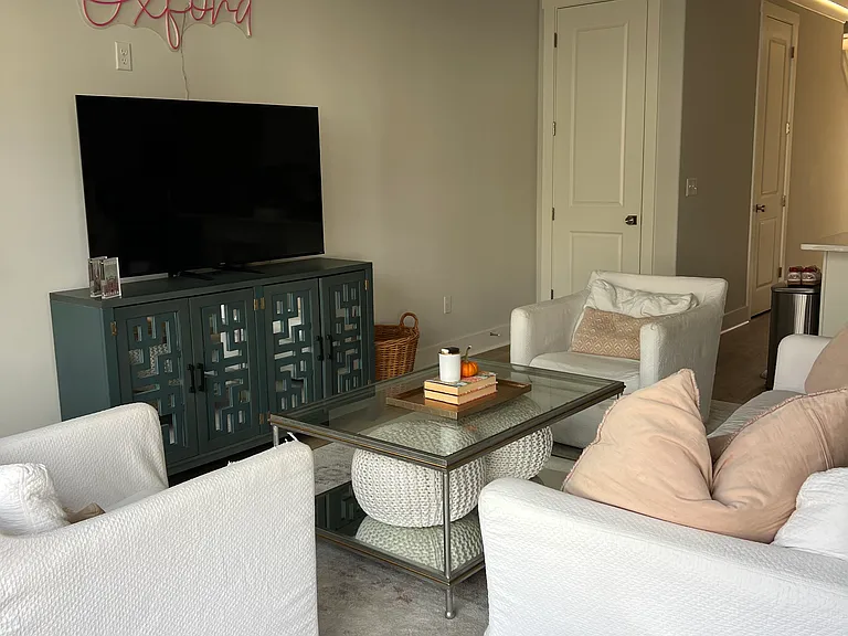 676 Miramar Ln #705 — Photo 8
