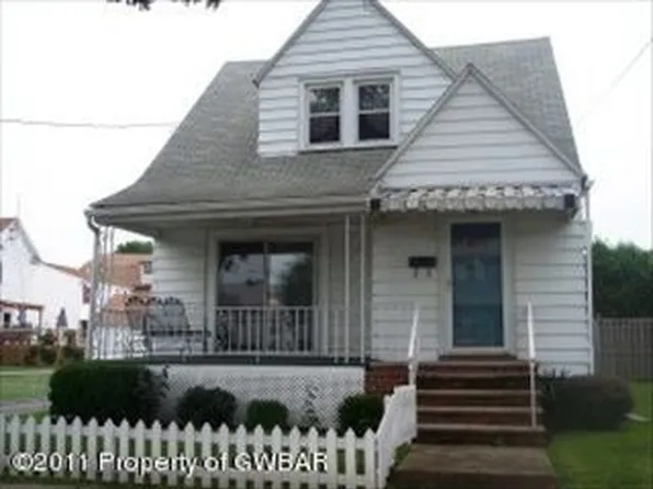 93 S Thomas Ave, Kingston, PA 18704