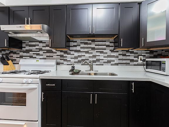 4th image of 1938 E Carver Dr