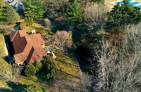2nd image of 6688 Forest Valley Dr SE