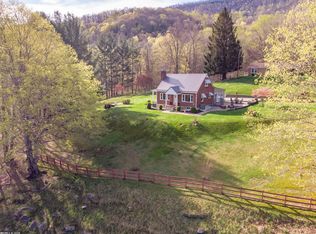 167 Knob Mountain Rd, Pembroke, VA 24136