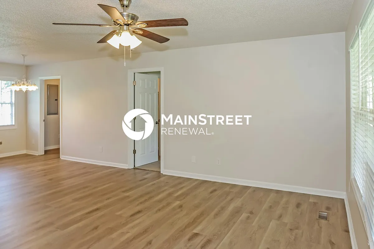 Living Room - 417 Congress Dr