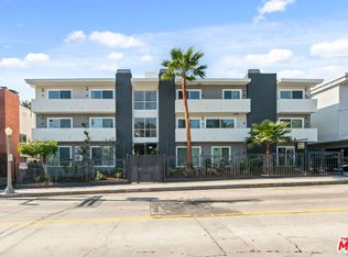 2447 N Beachwood Dr #1, Los Angeles, CA 90068