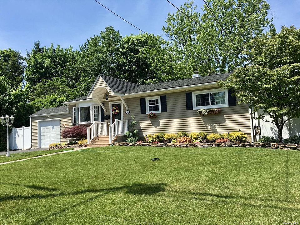 209 Throop Street, West Babylon, NY 11704 Zillow
