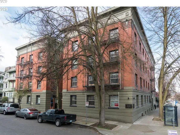 2109 NW Irving St Unit 304, Portland, OR 97210