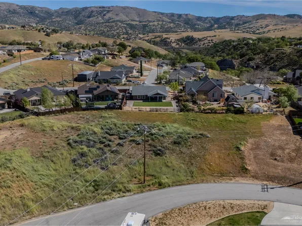 22712 Debbie Pl #51, Tehachapi, CA 93561