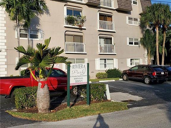 2nd image of 5951 NE 14th Ln APT 306