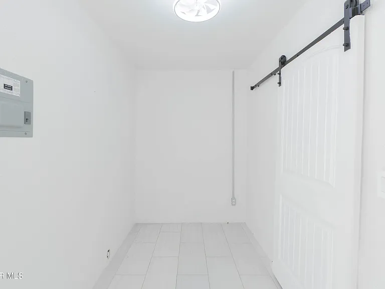 916 S Tays St #4 — Photo 16