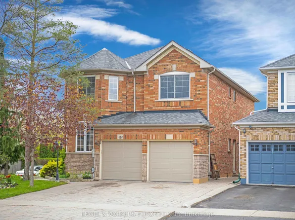 342 Sunset Rdg, Vaughan, ON L4H 1Z5