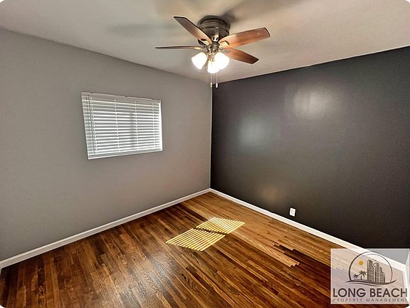 2nd image of 2525 E 10th St APT 2