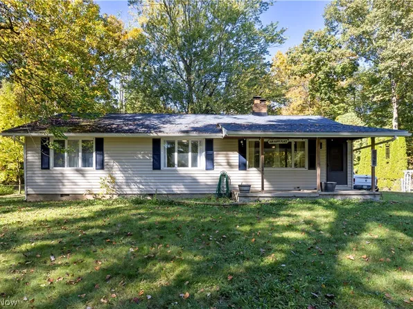 9328 Rawiga Rd, Seville, OH 44273