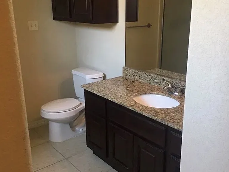 2498 Horse Shoe Dr — Photo 9