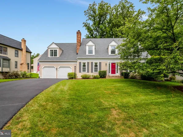 5300 Lindsay St, Fairfax, VA 22032