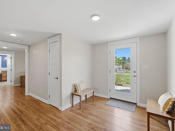 5th image of 440 Taylor Rd