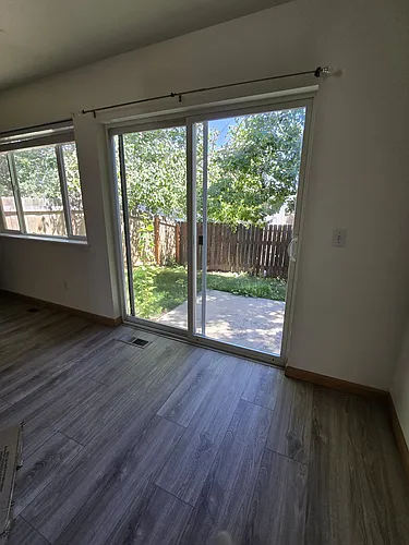 304 Peter Pl #C Photo 1