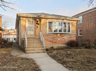 6349 N Mobile Ave, Chicago, IL 60646