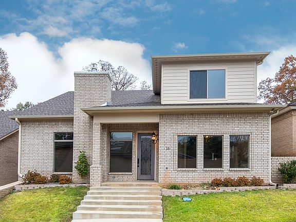 2nd image of 15 Palisades Blvd