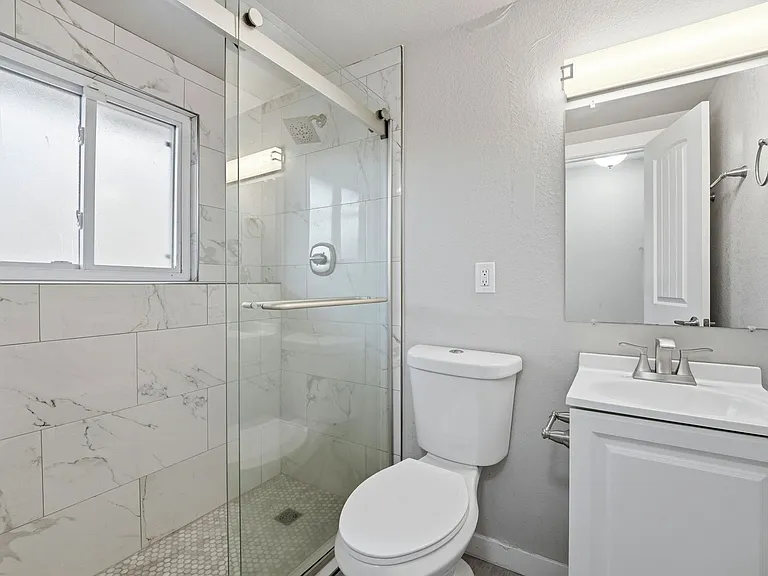 54 Minden Cir — Photo 20
