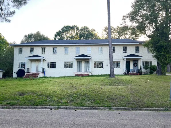 2232 N 1st Ave, Laurel, MS 39440