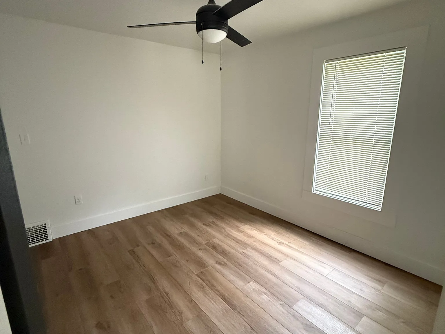2 bed, 2.0 bath, $1,100 — Photo 3