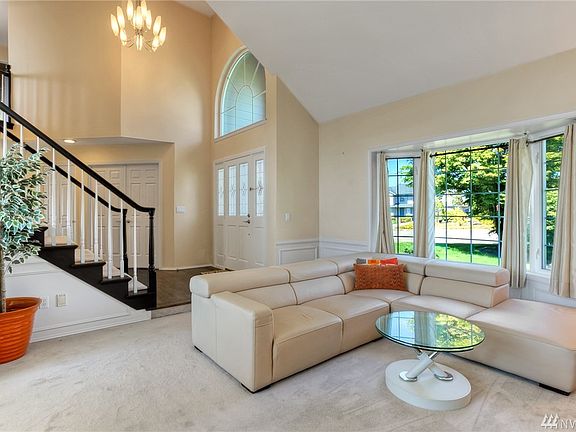 5th image of 2202 54th Street Ct NE