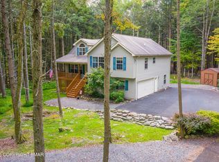 176 Sir Bradford Rd, Blakeslee, PA 18610