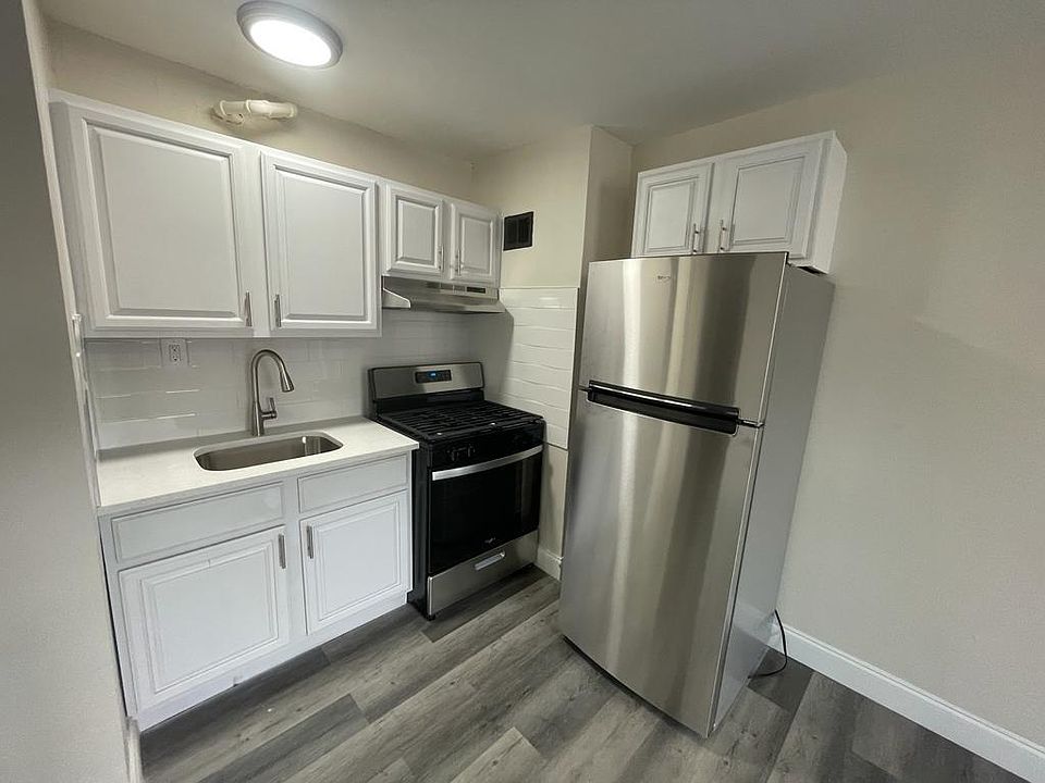 1st image of 114 Washington St #6C