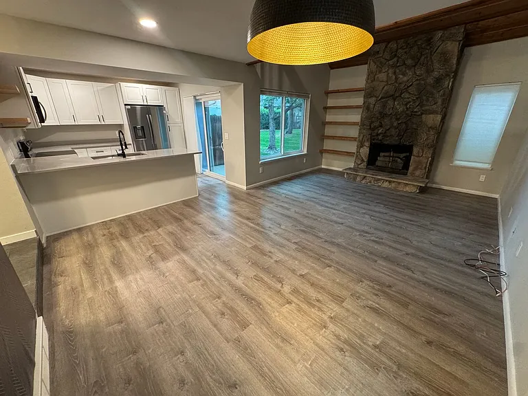 2667 S Xanadu Way #F — Photo 7