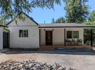 3520 Glenrose Ave, Altadena, CA 91001