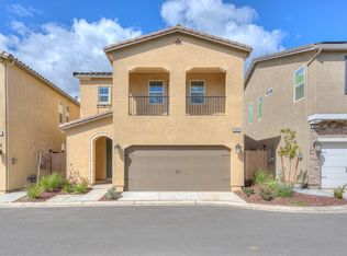 945 Lassen Ln W, Madera, CA 93636